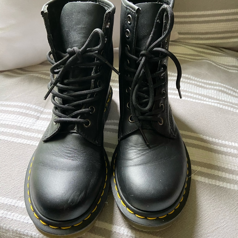 Classic Dr Marten Boots